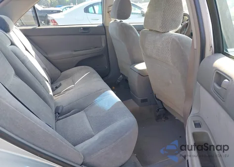 2002 Toyota Camry Le from USA, damaged, VIN 4T1BE32K22U530911